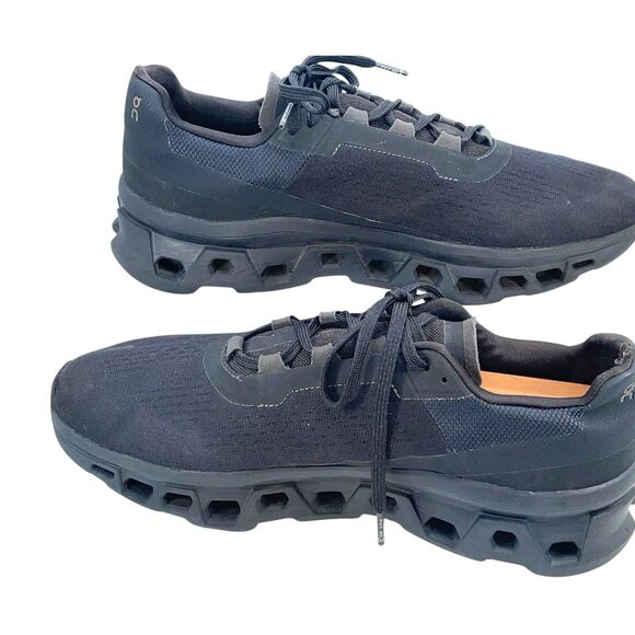 On Cloudmonster Black Running Shoes Men’s Size 10.5  Swiss Engineering